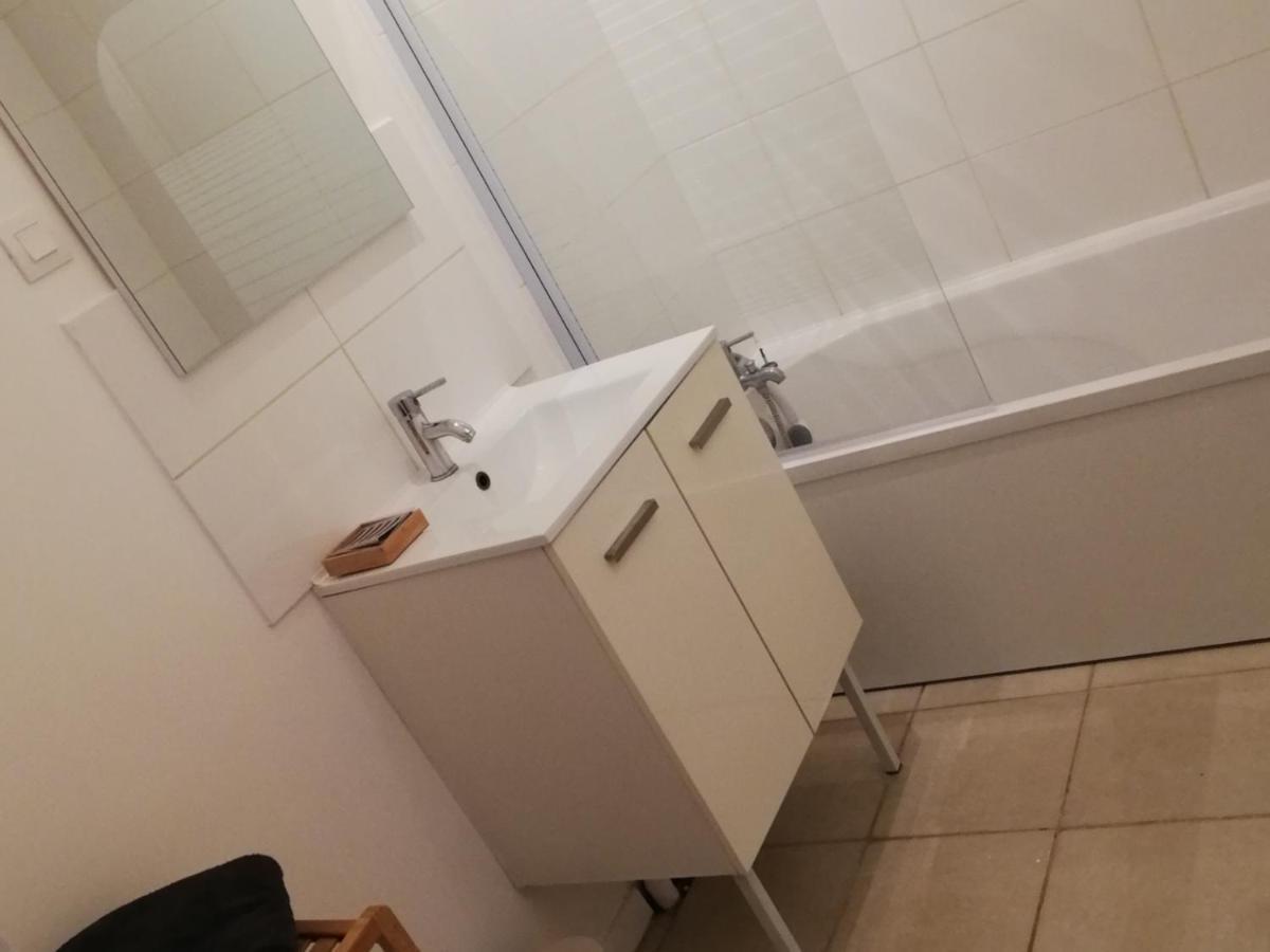 Logement Entier Au Calme Villers-Outreaux ภายนอก รูปภาพ